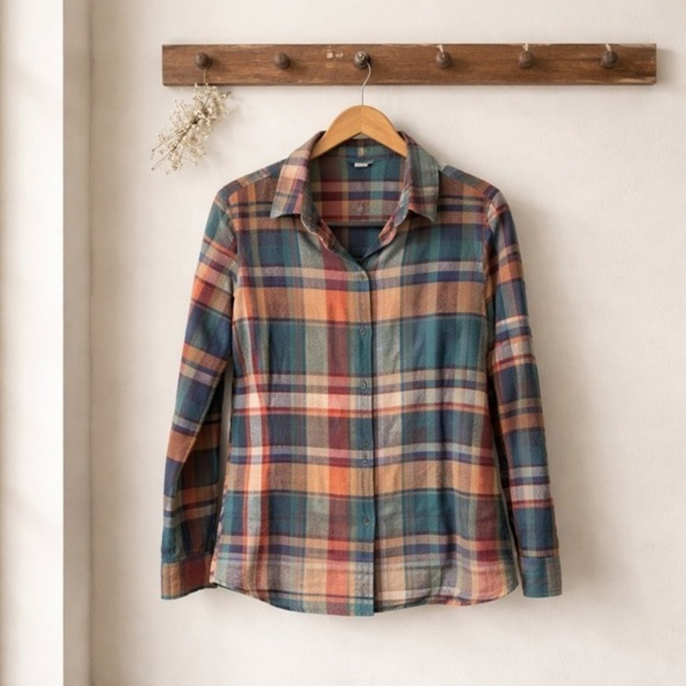 L.L. Bean Signature Plaid Flannel Shirt Womens 10 Multi-Color Excellent Cotton